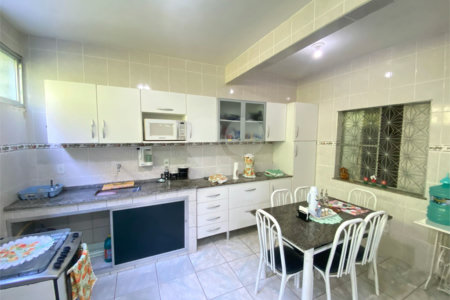 Casa à venda com 3 quartos em Campo Grande, Rio de Janeiro, RJ
