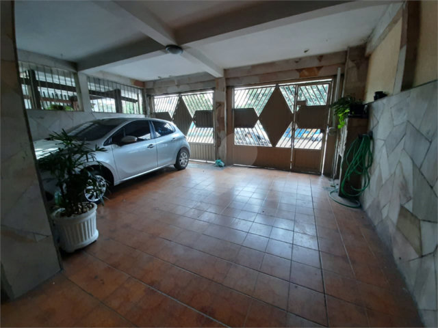 Sobrado à venda com 4 quartos, sendo 1 suíte,  em Vila Maria Alta, São Paulo, SP