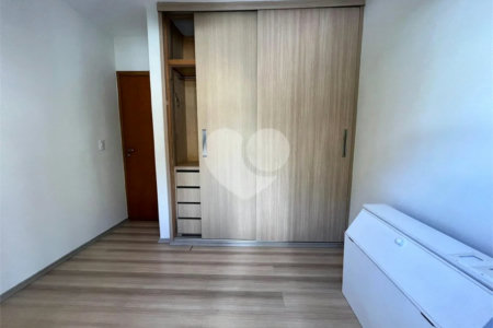 Casa à venda com 4 quartos, sendo 1 suíte,  em Jardim Franca, São Paulo, SP