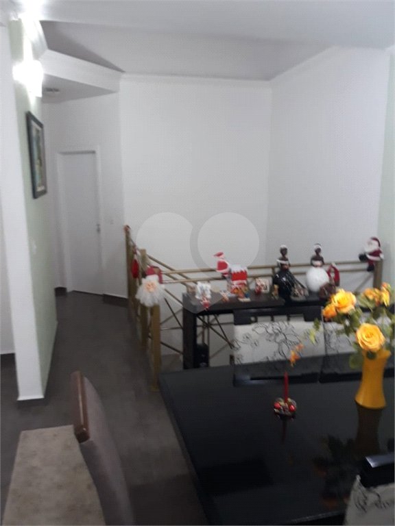 Casa à venda com 3 quartos, sendo 1 suíte, em Vila Suissa, Mogi das Cruzes, SP