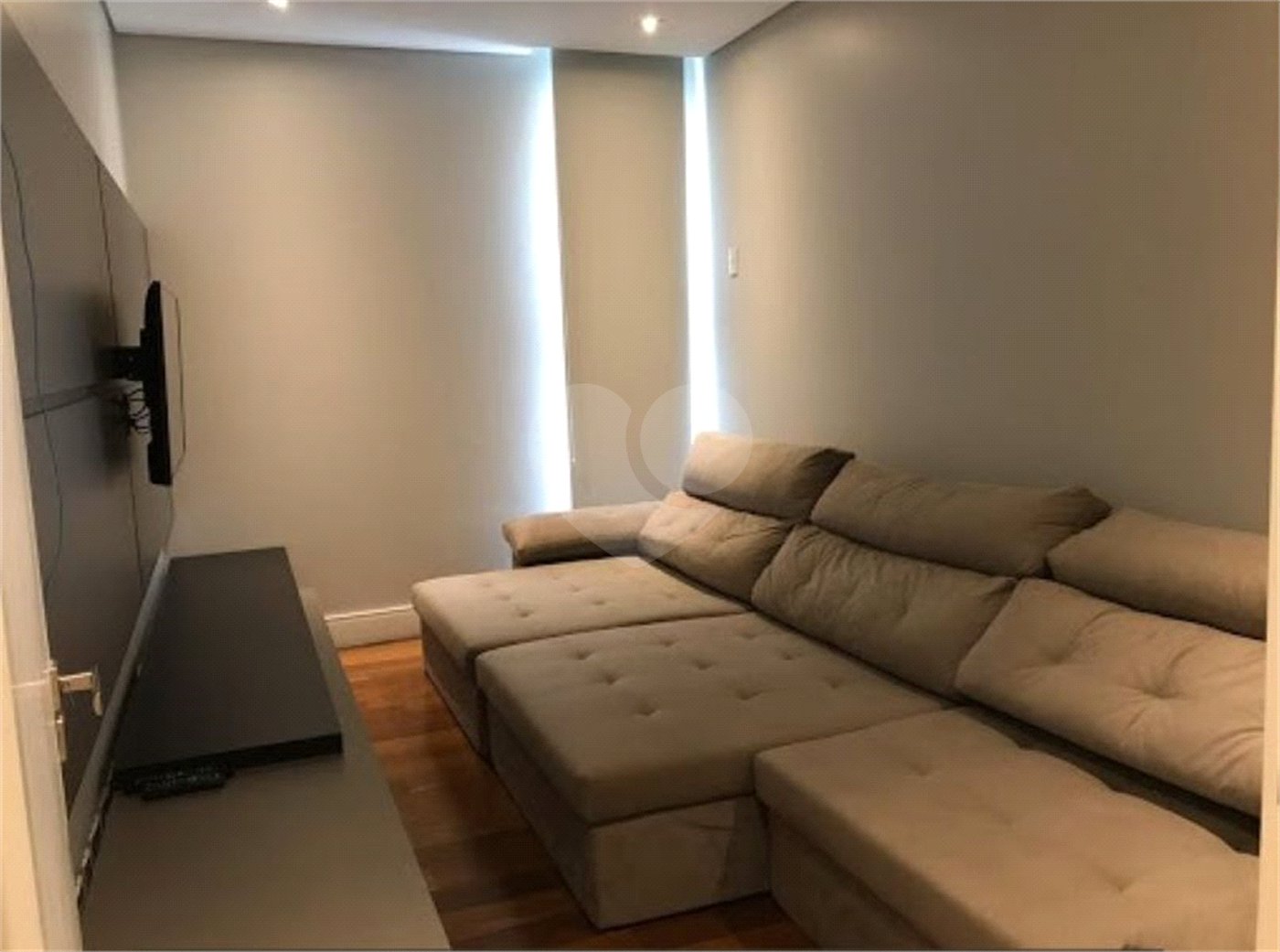 Casa à venda com 3 quartos, sendo 1 suíte, no condomínio Residencial Central Parque, Salto - SP
