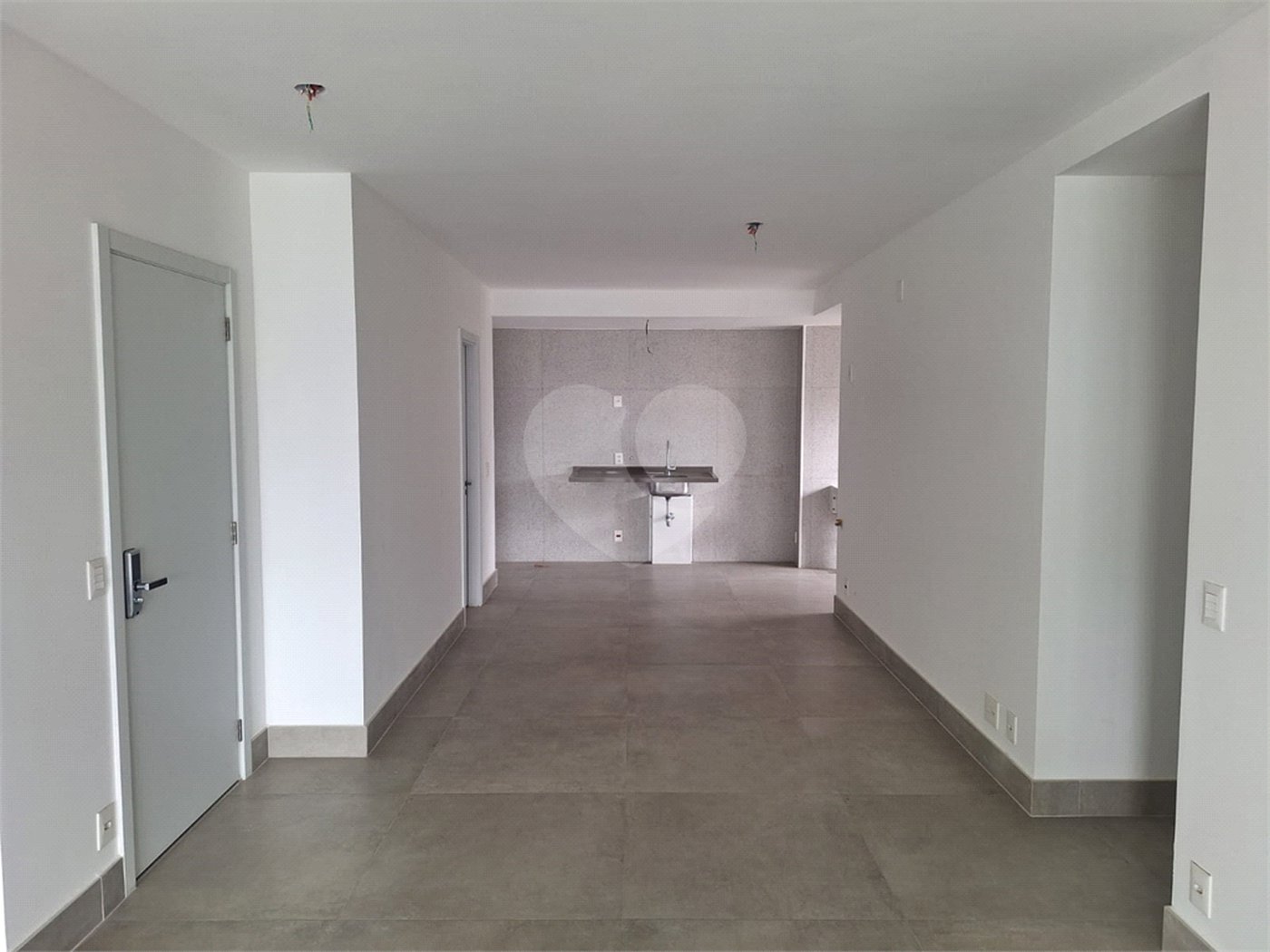 Apartamento à venda com 3 suítes em Sumarezinho, São Paulo, SP