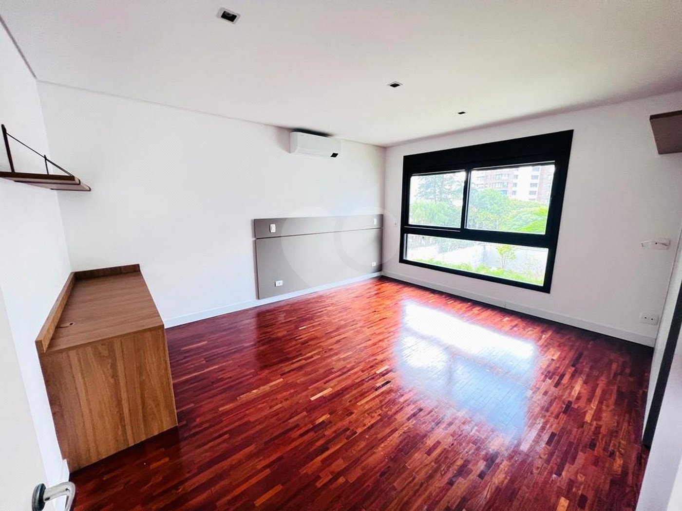 Casa à venda com 3 suítes no condomínio Boulevard Ibirapuera, São Paulo - SP