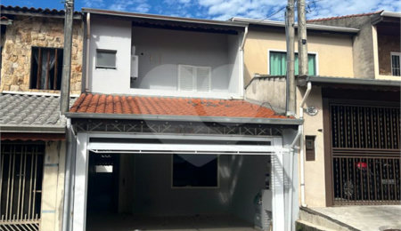 Casa de Vila à venda com 4 quartos, sendo 1 suíte, em Jardim Gramados de Sorocaba, Sorocaba, SP