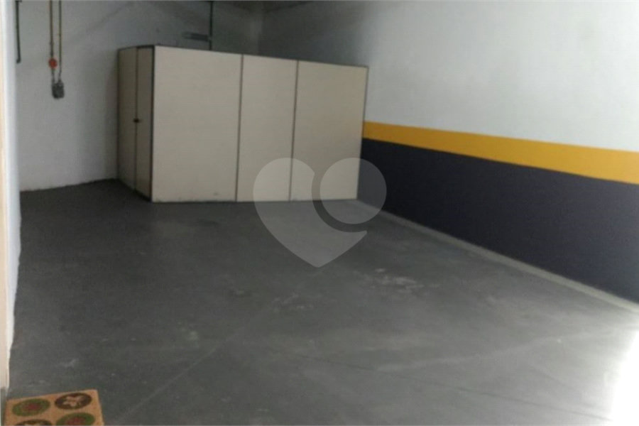 Casa à venda com 3 quartos, sendo 1 suíte, no condomínio Residencial Água Fria, São Paulo - SP