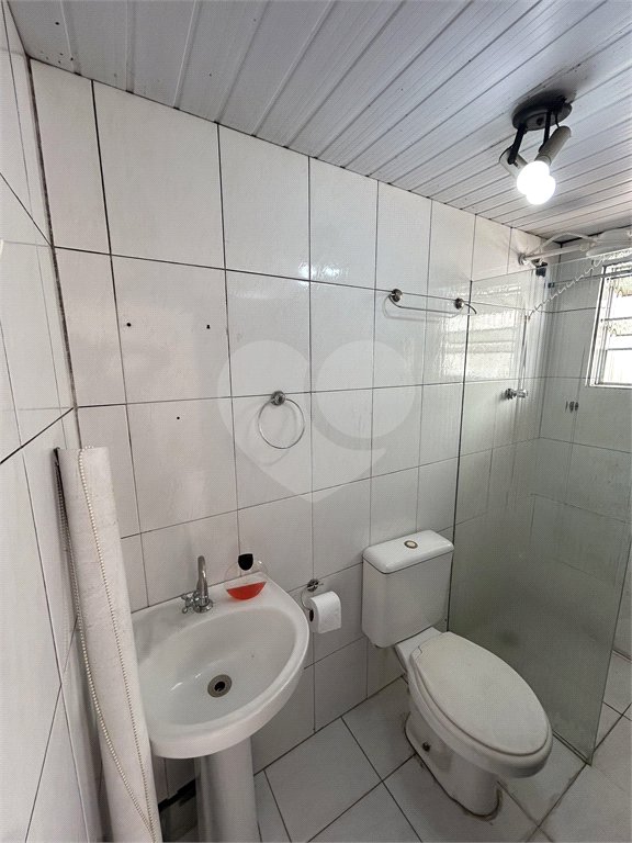 Sobrado à venda com 3 quartos em Jardim Santo Antoninho, São Paulo, SP