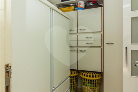 Casa à venda com 3 quartos, sendo 1 suíte, no condomínio Villaggio Di Firenze, São Paulo - SP