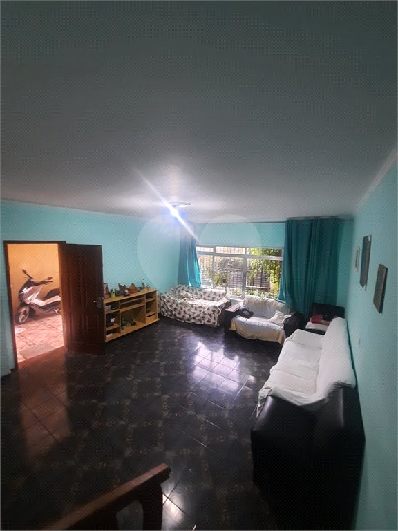 Casa à venda com 3 quartos, sendo 1 suíte, em Parque Santo Antônio, Guarulhos, SP