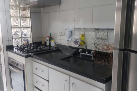 Apartamento à venda com 3 quartos, sendo 1 suíte,  em Vila São João, Sorocaba, SP