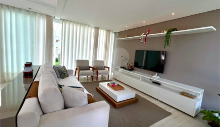 Casa à venda com 5 quartos, sendo 1 suíte,  em Orla Norte, Porto Seguro, BA