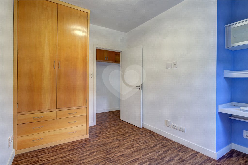 Sobrado à venda com 3 quartos, sendo 1 suíte, em Jardim Petrópolis, São Paulo, SP