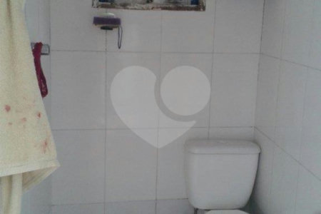 Sobrado à venda com 6 quartos, sendo 1 suíte, em Santa Teresinha, São Paulo, SP