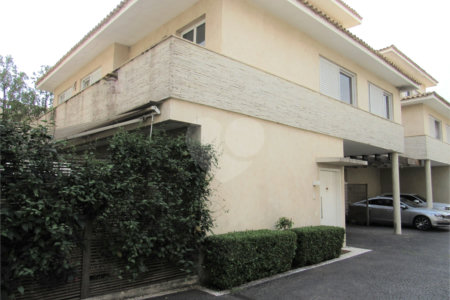 Casa à venda com 4 suítes no condomínio Dolce Villa, São Paulo - SP
