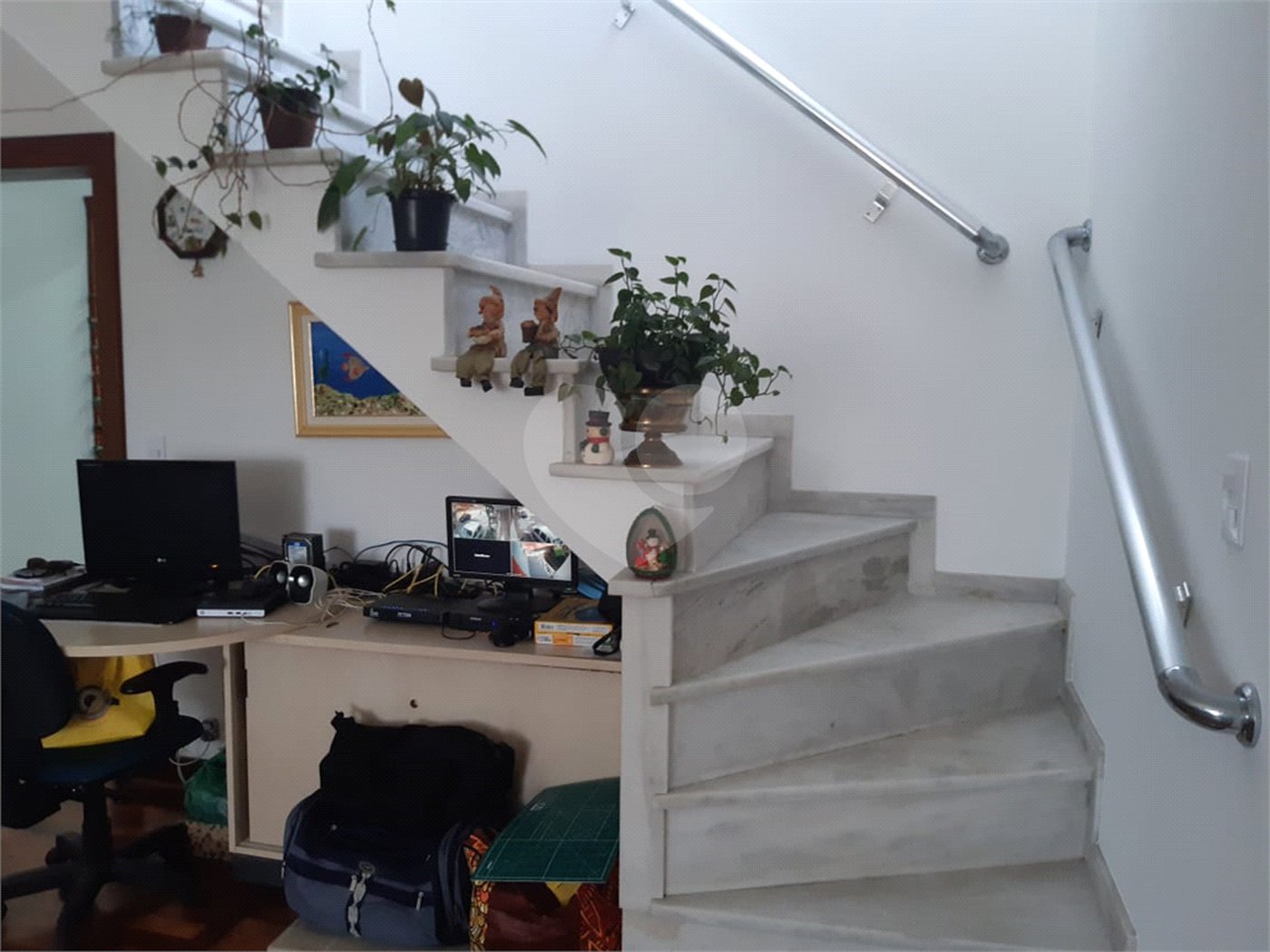 Sobrado à venda com 3 quartos, sendo 1 suíte, em Tremembé, São Paulo, SP