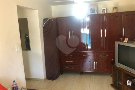 Sobrado à venda com 4 quartos, sendo 1 suíte, em Sumaré, São Paulo, SP