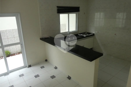 Casa de Vila à venda com 3 suítes em João Xxiii, Vinhedo, SP