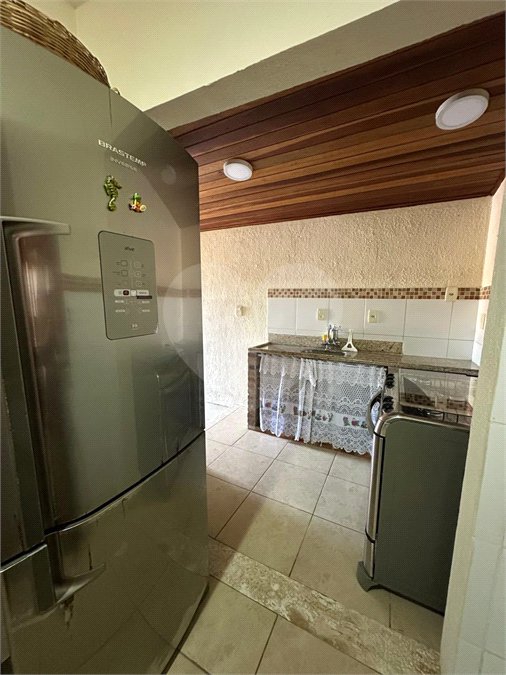 Casa em condomínio à venda com 3 quartos, sendo 2 suítes,  em Peró, Cabo Frio, RJ