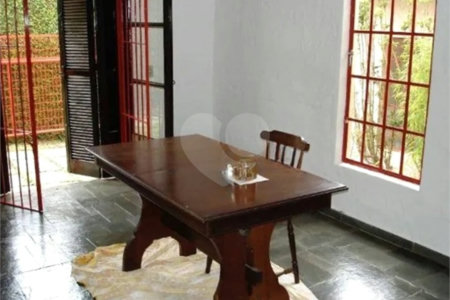 Sobrado à venda com 4 quartos, sendo 1 suíte,  em Vila Rosália, Guarulhos, SP