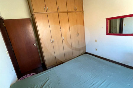 Sobrado à venda com 3 quartos, sendo 1 suíte, em Jardim Regina, Indaiatuba, SP