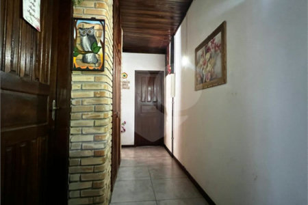 Casa à venda com 3 quartos, sendo 1 suíte, no Centro, Guararema, SP