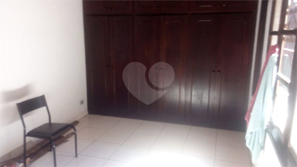 Sobrado à venda com 5 quartos, sendo 1 suíte, em Roseira, Mairiporã, SP