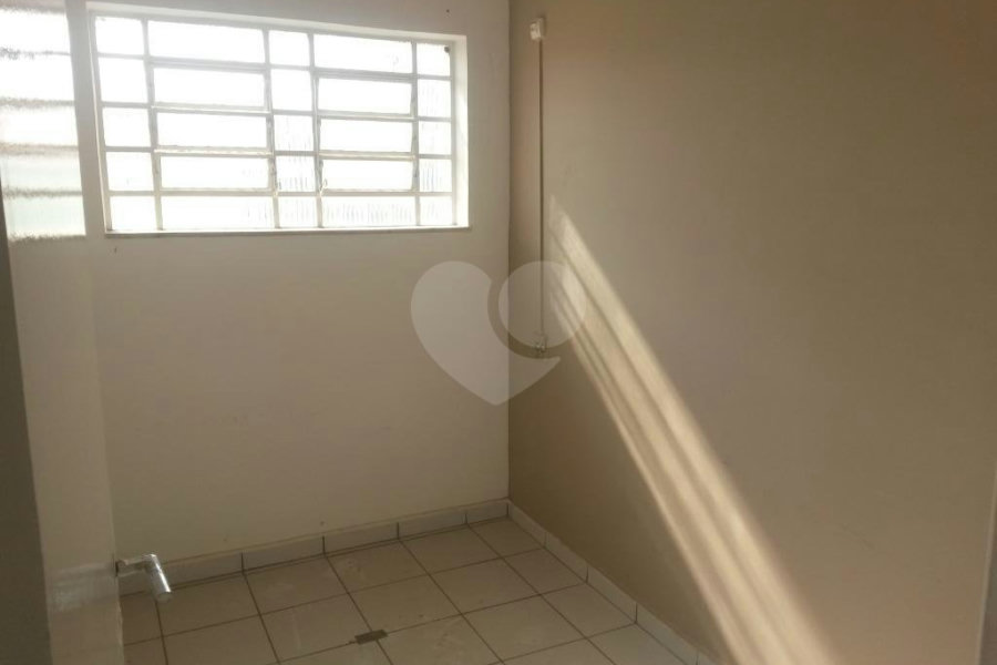 Sobrado à venda com 15 quartos, sendo 3 suítes, em Tucuruvi, São Paulo, SP