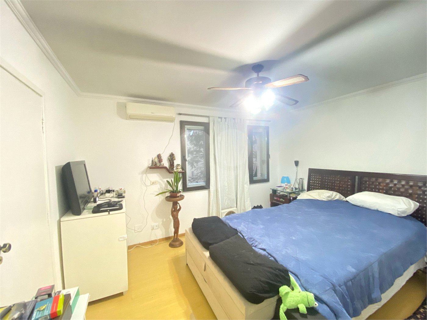 Apartamento para alugar com 4 quartos, sendo 1 suíte, em Jardim Europa, São Paulo, SP
