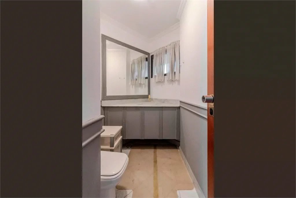 Apartamento à venda com 4 quartos, sendo 2 suítes,  em Paraíso do Morumbi, São Paulo, SP