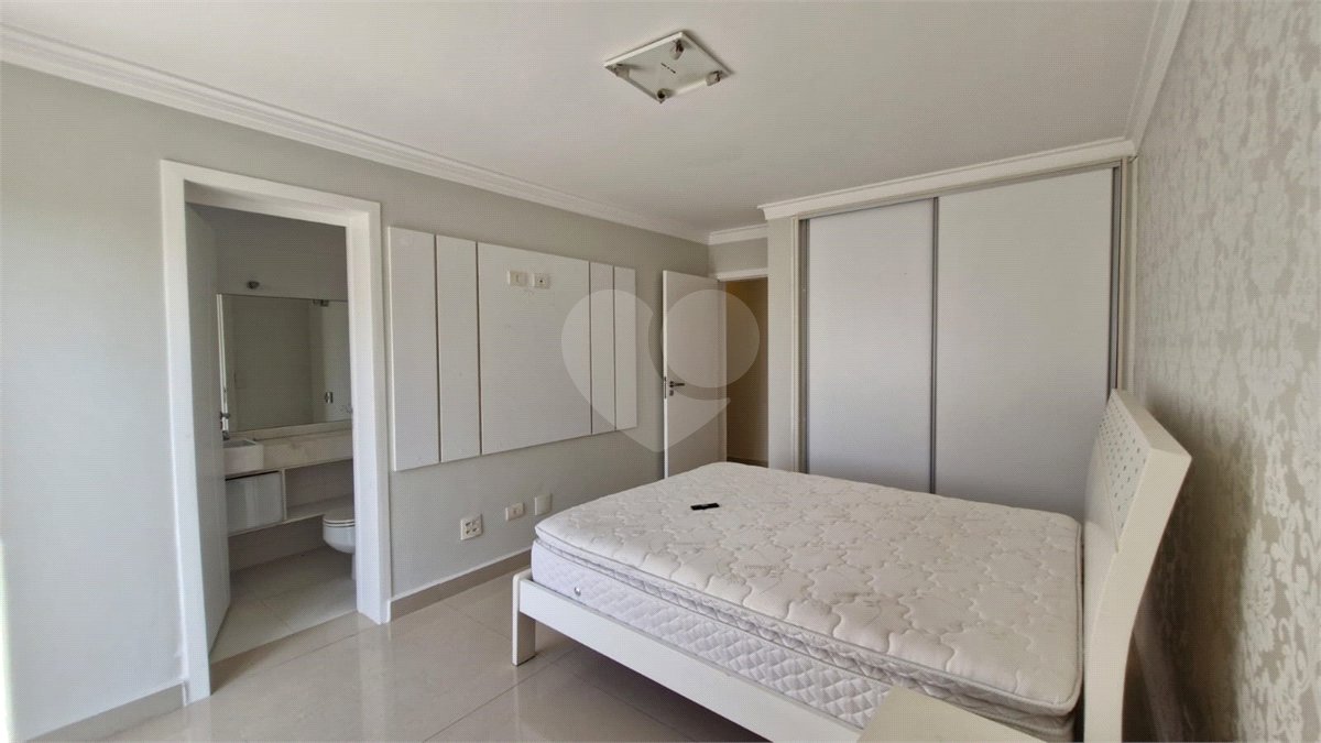 Casa à venda ou para alugar com 5 quartos, sendo 4 suítes, no condomínio Shamballa II, Atibaia - SP