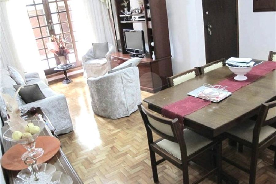 Sobrado à venda com 3 quartos, sendo 1 suíte, em Tremembé, São Paulo, SP