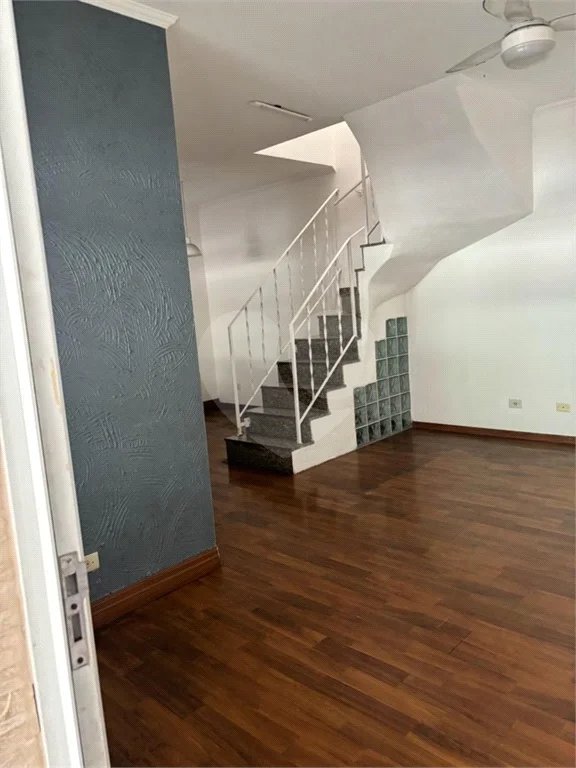 Sobrado à venda com 2 suítes em Santa Terezinha, São Paulo, SP
