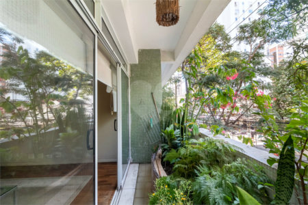 Apartamento à venda com 2 quartos, sendo 1 suíte,  em Itaim Bibi, São Paulo, SP