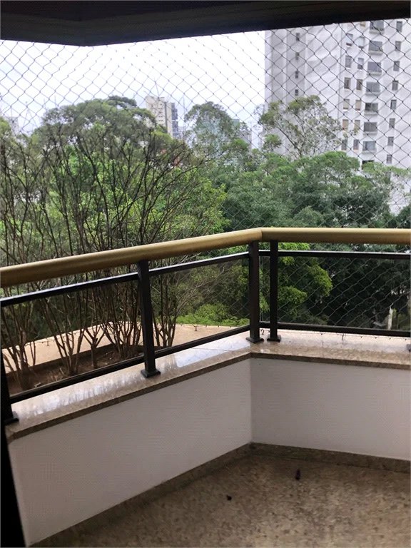Apartamento à venda com 4 suítes em Vila Suzana, São Paulo, SP