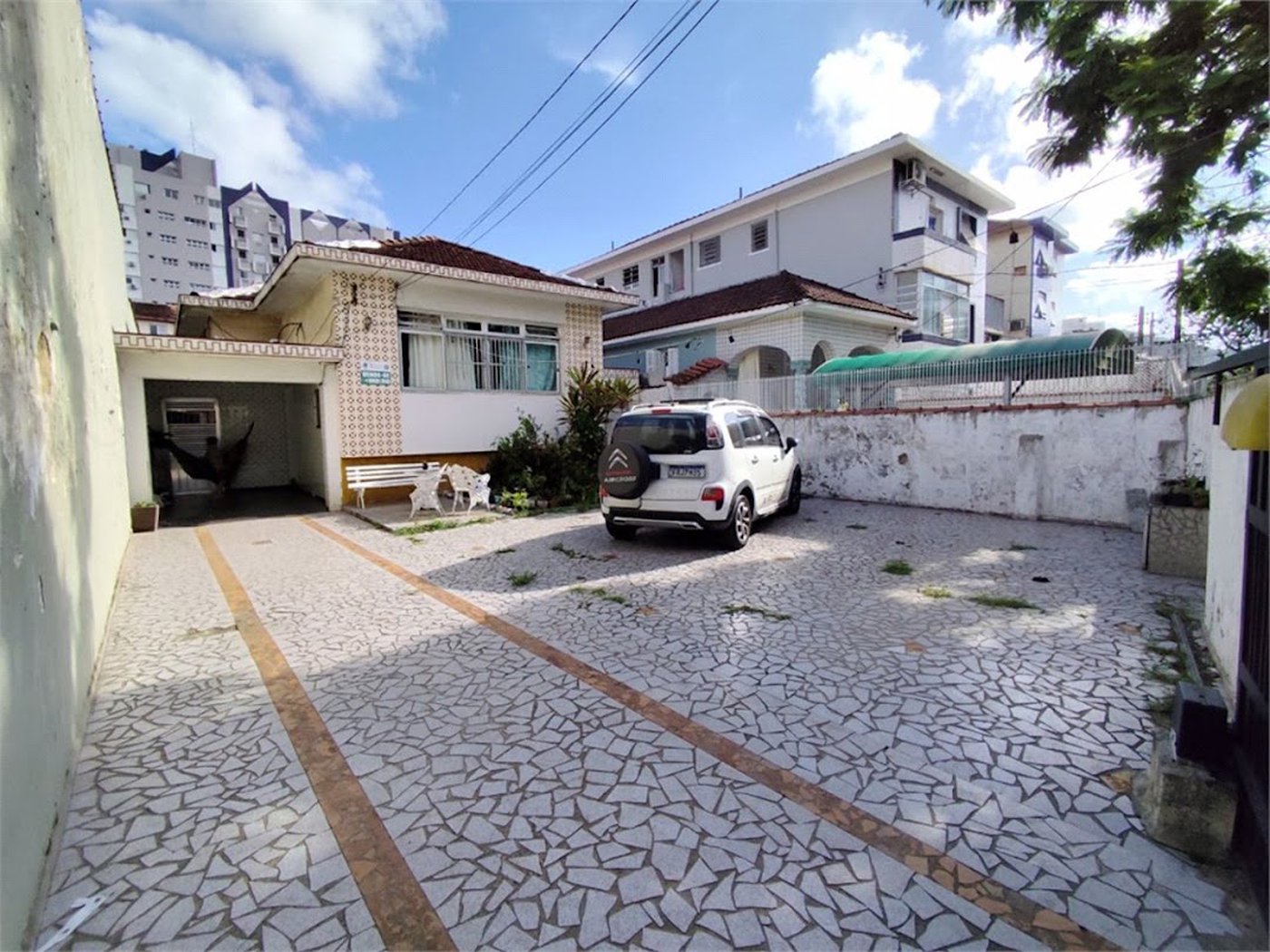 Casa com 4 dormitórios à venda, 500 m² por R$ 2.000.000,00 - Vila Belmiro - Santos/SP