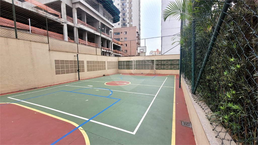 Apartamento à venda com 3 quartos, sendo 1 suíte, no Centro, Osasco, SP