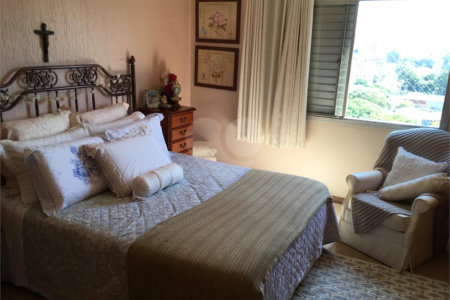 Apartamento à venda com 4 quartos, sendo 1 suíte, em Chácara Santo Antônio, São Paulo, SP
