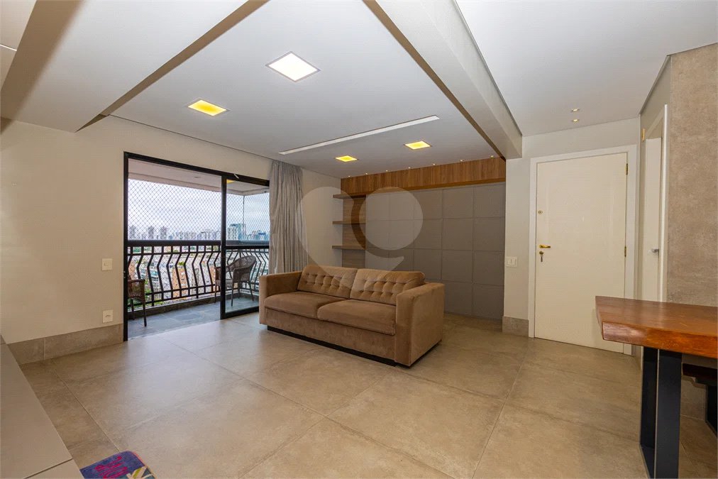 Apartamento à venda com 3 quartos, sendo 1 suíte, em Chácara Santo Antônio, São Paulo, SP