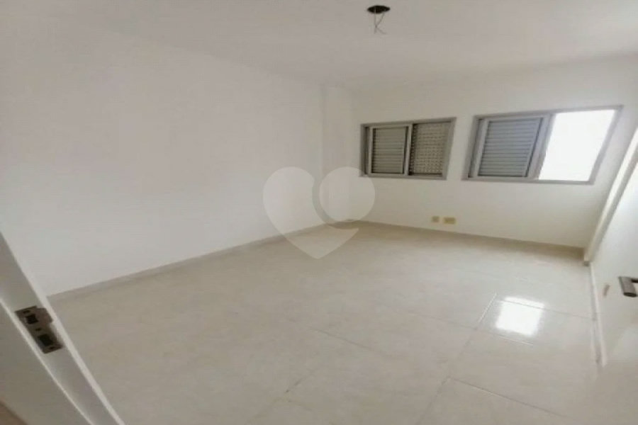Apartamento à venda com 3 quartos, sendo 1 suíte, em Vila Santa Catarina, São Paulo, SP