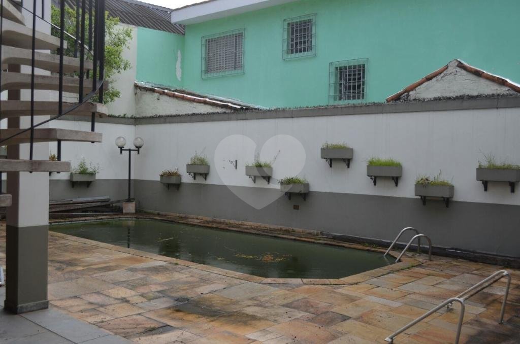 Sobrado à venda com 4 quartos, sendo 3 suítes, em Parque Edu Chaves, São Paulo, SP