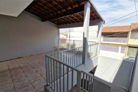 Sobrado à venda com 4 quartos, sendo 1 suíte, em Jardim Hubert, Indaiatuba, SP