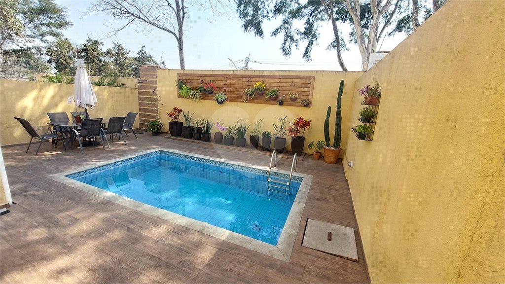 Casa para alugar com 3 suítes no condomínio Residencial Courtyard Village, São Paulo - SP