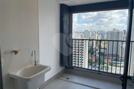 Apartamento à venda com 3 suítes em Campo Belo, São Paulo, SP