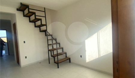 Casa à venda com 2 quartos em Campo Grande, Rio de Janeiro, RJ