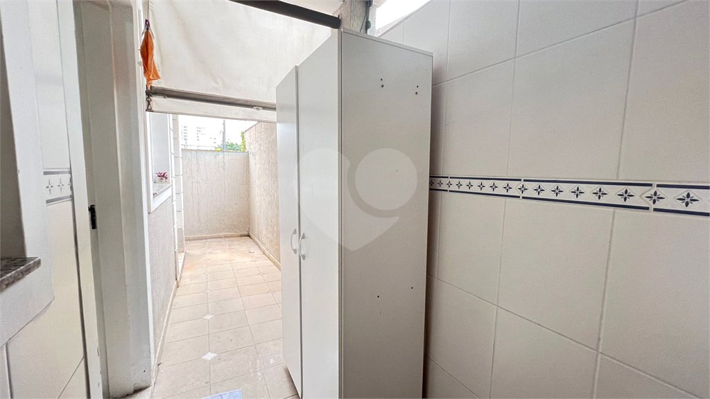Casa à venda com 3 quartos, sendo 1 suíte, no condomínio Villagio Tramway, São Paulo - SP