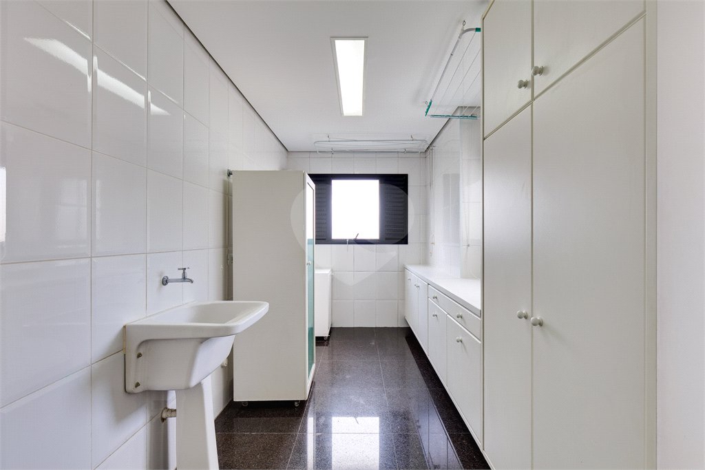 Apartamento para alugar com 4 suítes em Santo Amaro, São Paulo, SP