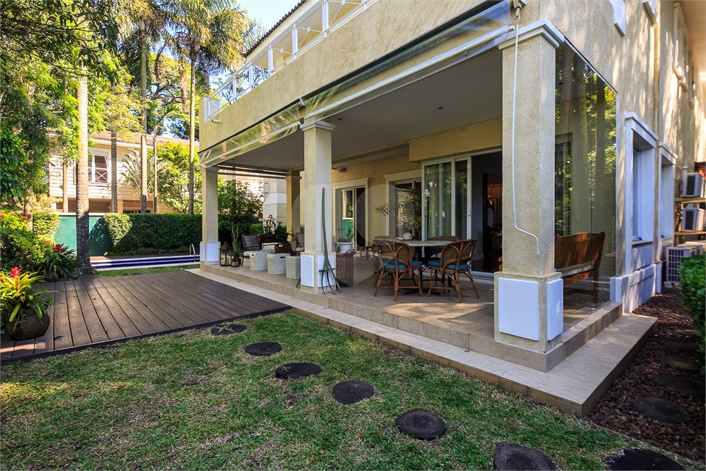 Casa à venda com 4 suítes no condomínio L`exclusive, São Paulo - SP