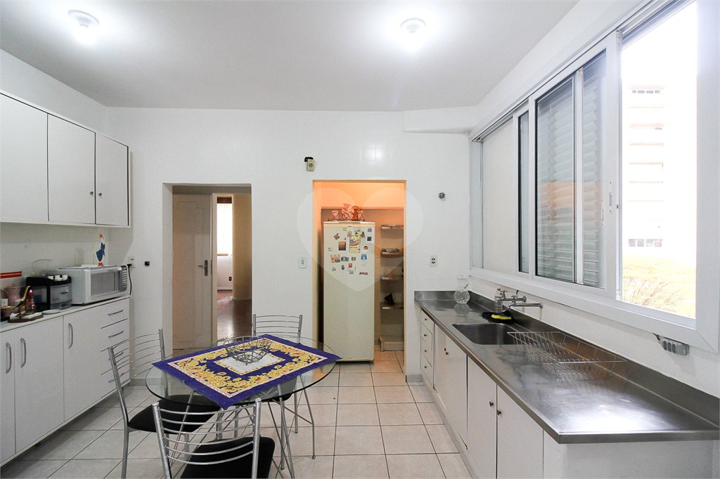 Apartamento à venda com 3 quartos, sendo 1 suíte, em Jardim Paulista, São Paulo, SP