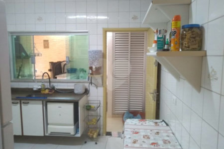 Casa à venda com 3 quartos, sendo 1 suíte,  em Parque Ipê, São Paulo, SP