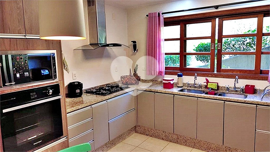 Casa à venda com 3 quartos no condomínio Alpes da Cantareira, Mairiporã - SP