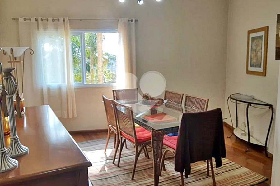 Casa à venda com 4 suítes no condomínio Parque Petrópolis 4 Secção, Mairiporã - SP